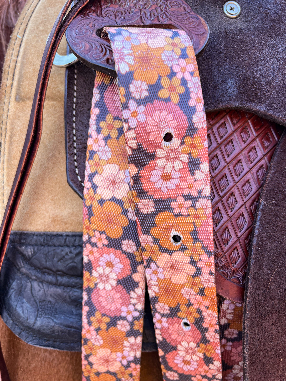 Hippies and Cowboys Cinch Strap Set