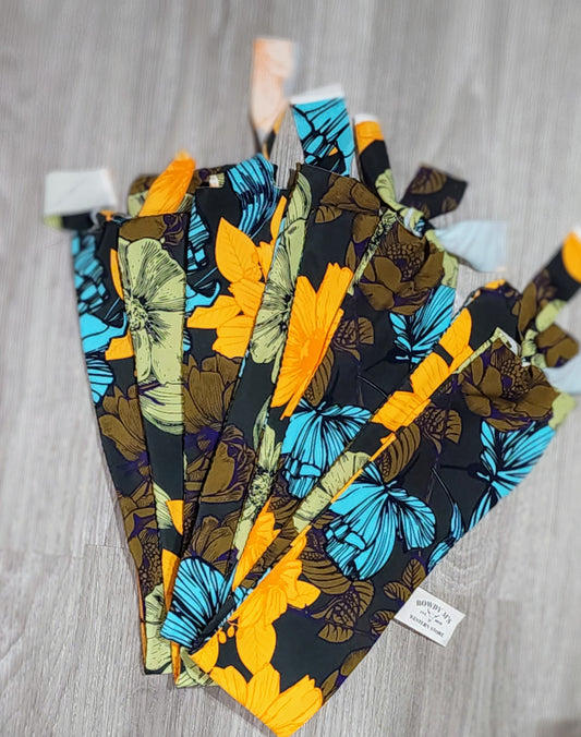 Retro Flowers Tailbag image 0