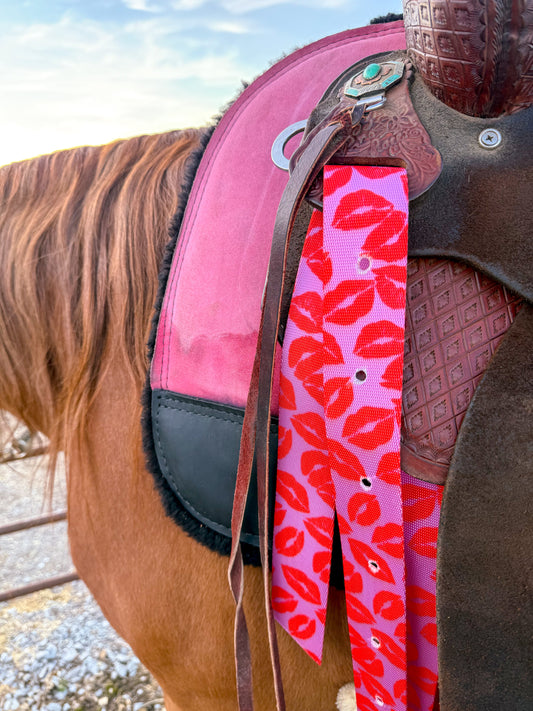 KissKiss BangBang Cinch Strap Set