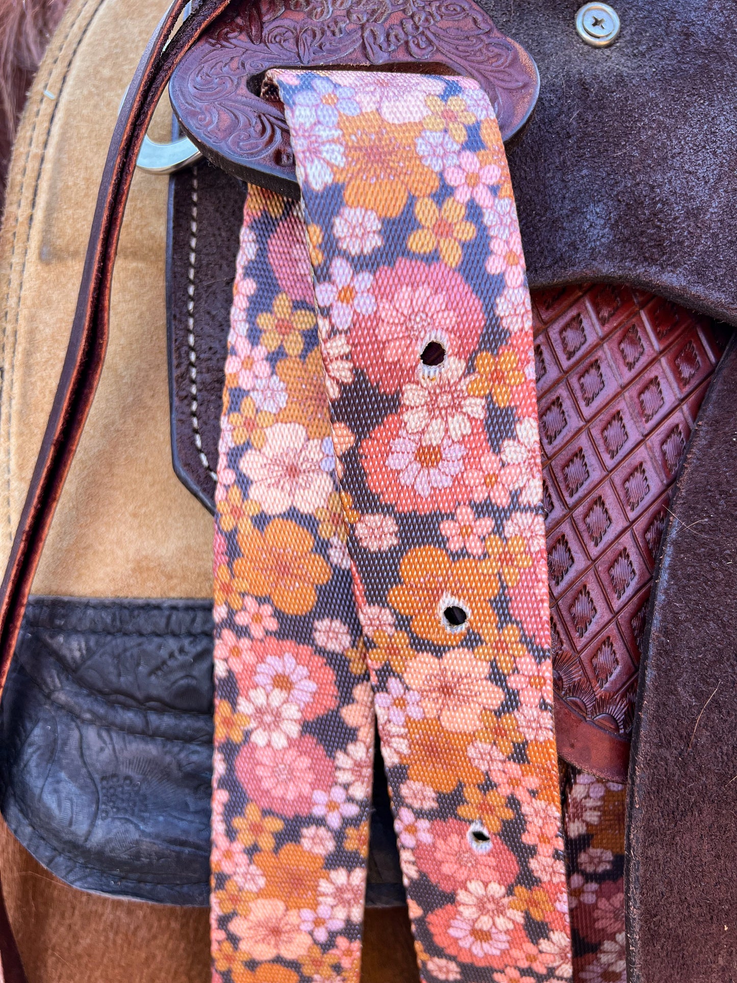 Hippies and Cowboys Cinch Strap Set